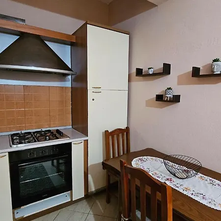 Fully Equipped, Cozy Apartamento